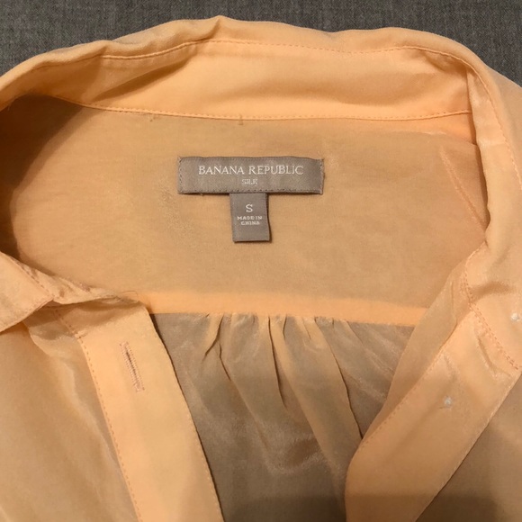 Banana Republic Silk blouse - Picture 2 of 3